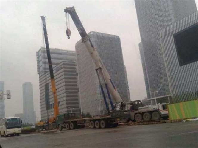增城区25吨吊车能吊多重设备？